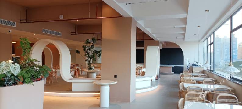 栖·hotel酒店(深圳海雅缤纷城新安公园地铁站店)图片