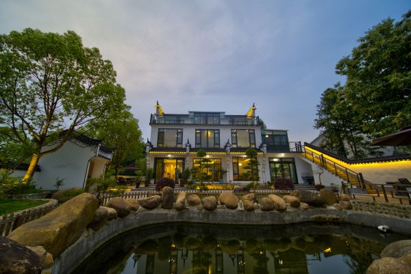 九华山且留下民宿