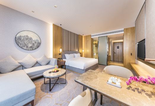 Guohui HotelHotel Overview