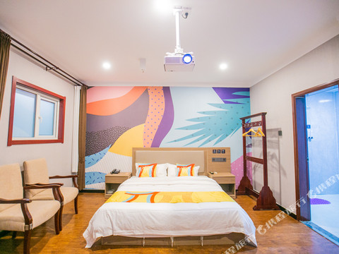 派酒店(遵化汽车站鸿福轩店)