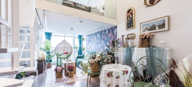 GS高空设计师自助酒店(成都人民北路店)图片