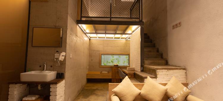 无隐良居酒店(蒙自昭忠路店)图片