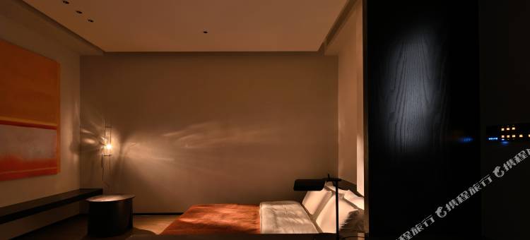 LIA力亚酒店(深圳前海宝安中心翻身地铁站店)图片