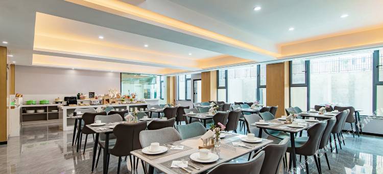 丽怡酒店(淮安涟水大润发安东路店)图片