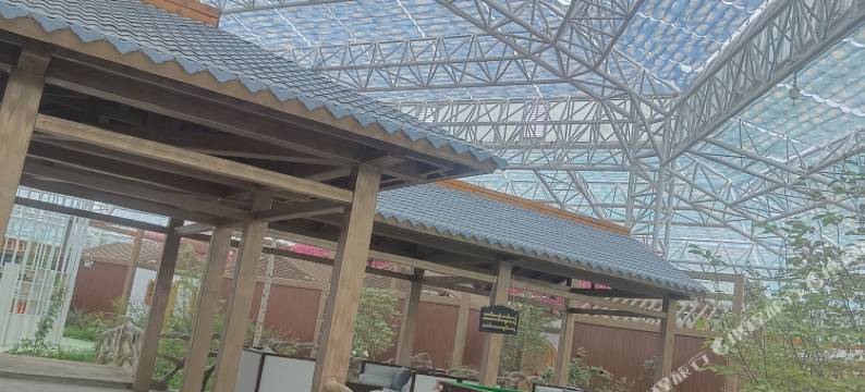 田园东玛酒店图片