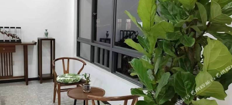 石屏林月风致民宿图片