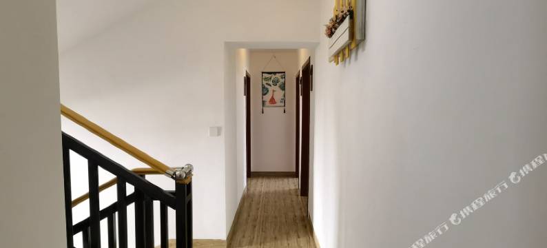 百里杜鹃花开正好客栈图片