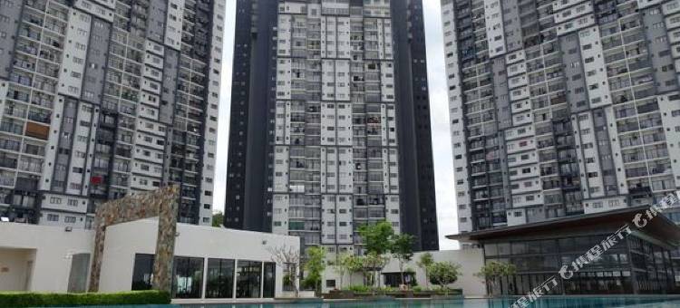 KLIA Lili Residensi 5+2 PAX 带华丽泳池(KLIA Lili Residensi 5+2 PAX with Splendid Pool)图片