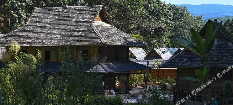 静隐山居环山渡假民宿(嘎洒机场店)图片