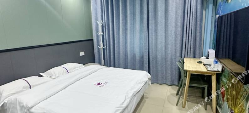 安宁罗曼客酒店图片