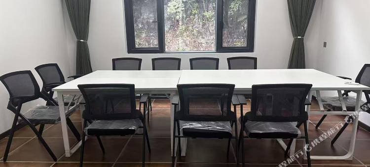 半山月民宿图片