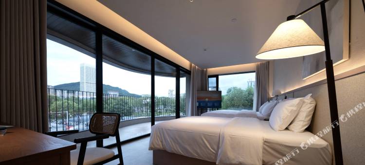 旧静·度假酒店(广元万达广场金橄榄购物中心店)图片