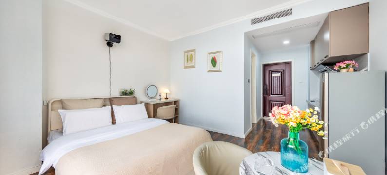 海屿眠影音民宿(烟台火车站店)图片