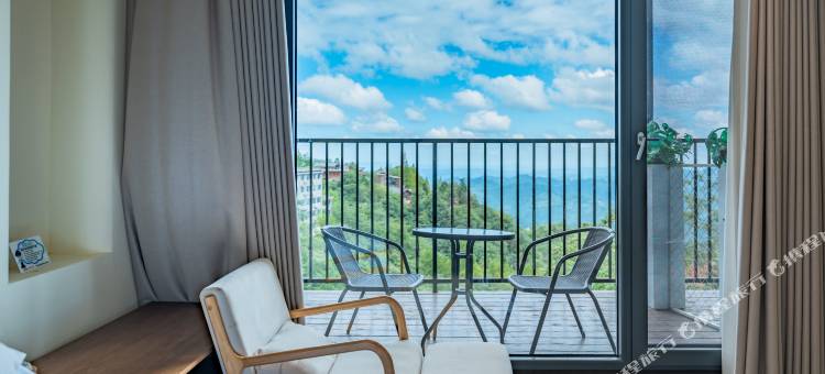 坐忘里·观峦民宿(武当山南岩景区店)图片