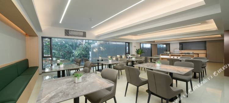 丽呈铂锐酒店(广州白云东平地铁站警官学院店)图片