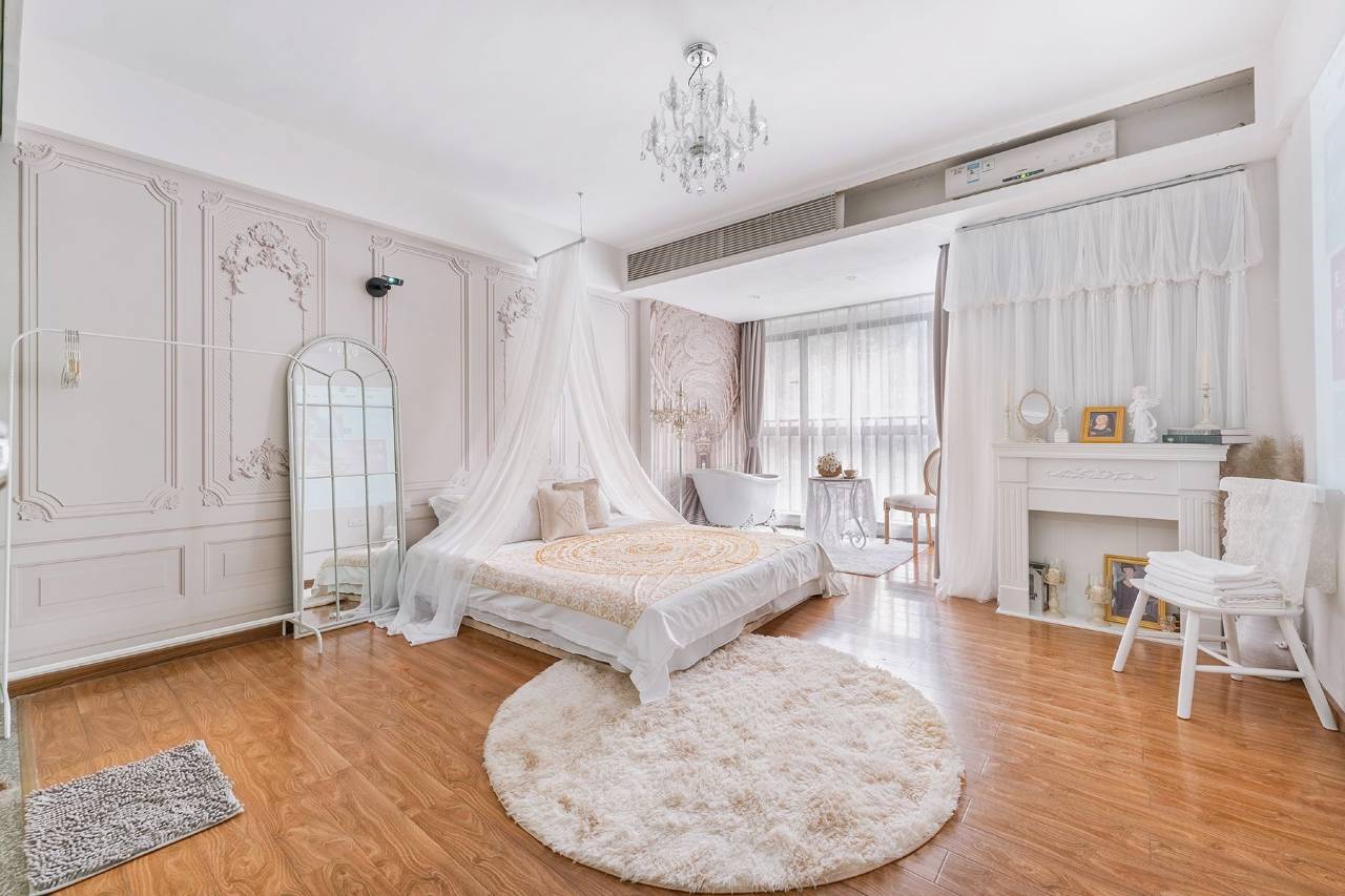 惠州艺宿空间公寓