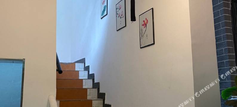 鸿运客栈(武昌火车站店)图片