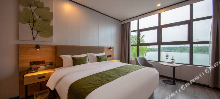 格林豪泰智选酒店(泰兴黄桥镇琴湖广场店)图片