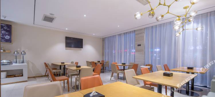 城市便捷酒店(贺州市政广场缤纷环球城店)图片