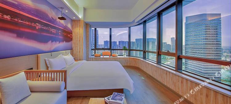 青年阳光轻奢投影酒店(成都东郊记忆龙湖滨江天街店)图片