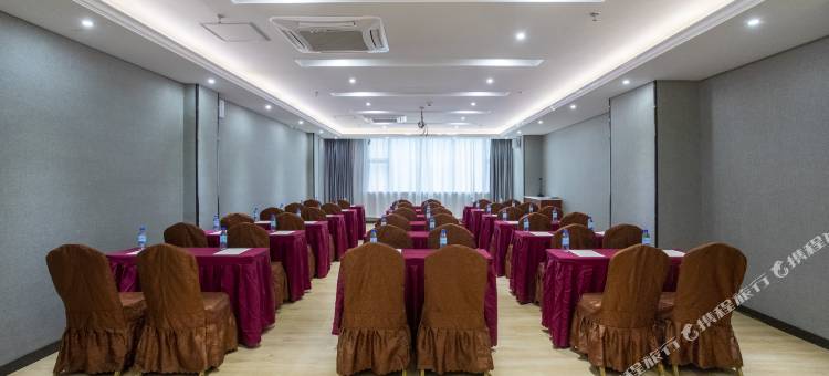 雅斯特酒店(那坡店)图片