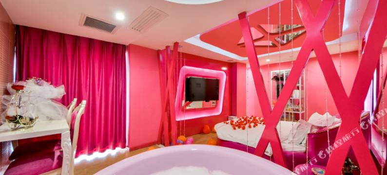 保山泊恋主题酒店(保山五洲国际广场店)图片