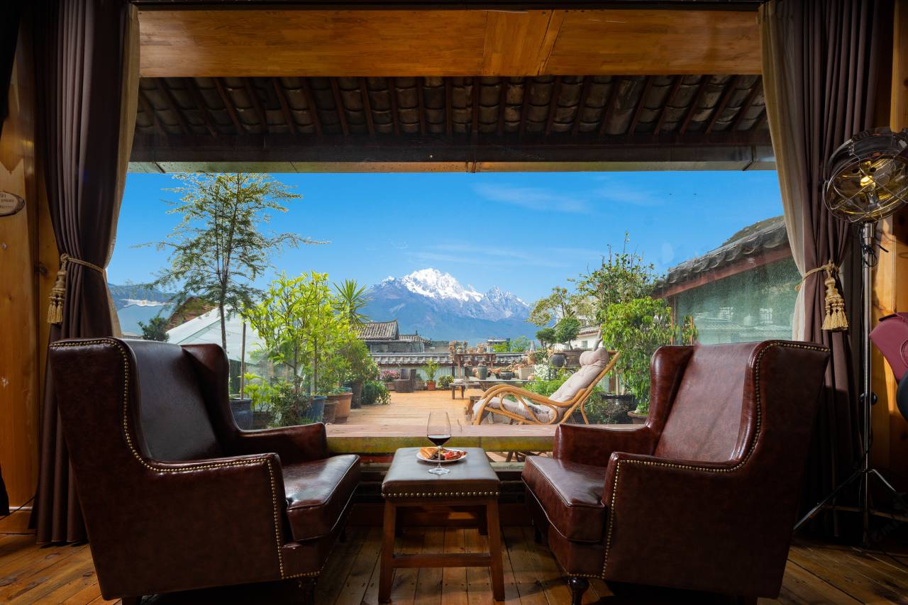 安和桥·AndMe·观日照金山·艺术馆美宿(古城大水车店)图片