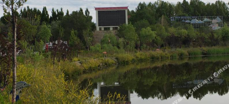 日喀则湖畔民宿图片