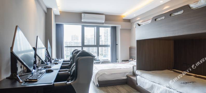 贵阳轻游电竞酒店(金融城CCPARK店)图片