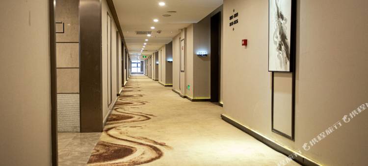 网鱼电竞酒店(武汉汉口火车站店)图片