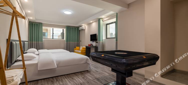 鸿顺欢享酒店(花溪大学城店)图片