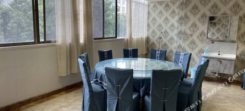 景东皇马酒店图片