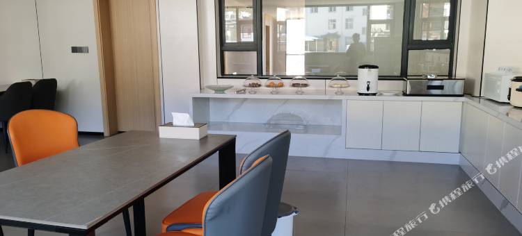 兰坪云上智能酒店图片