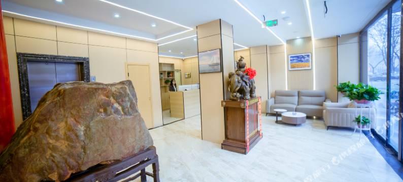柏信雅居酒店(临汾平阳广场生龙国际店)图片