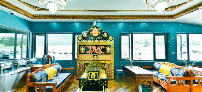 鲁朗缘聚雪山庄园图片