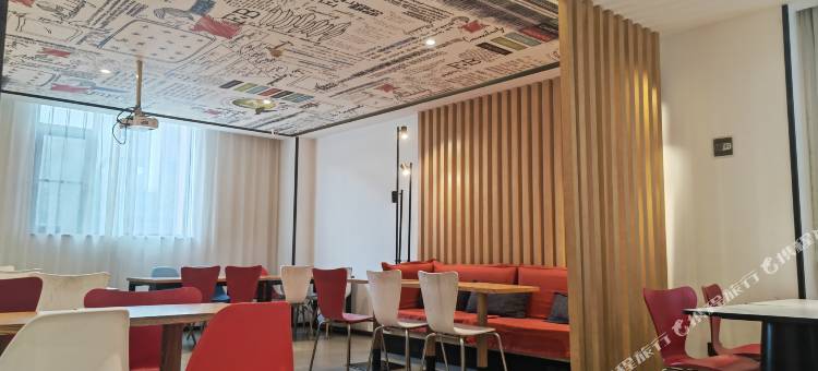 铂奢.梵幕酒店(抚琴地铁站店)图片