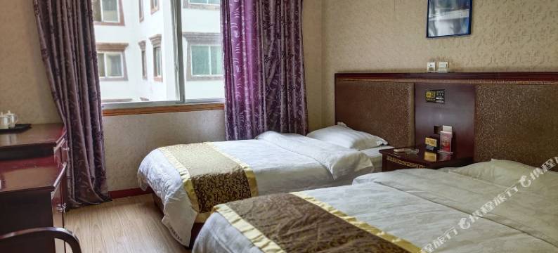 理县雍忠藏家客栈图片