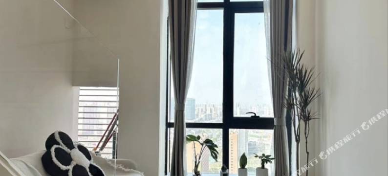宝如loft设计师民宿(红谷滩万达广场店)图片