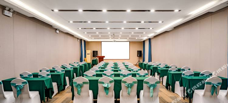 艺龙瑞云酒店(郑州锦艺城购物中心升龙天汇广场店)图片