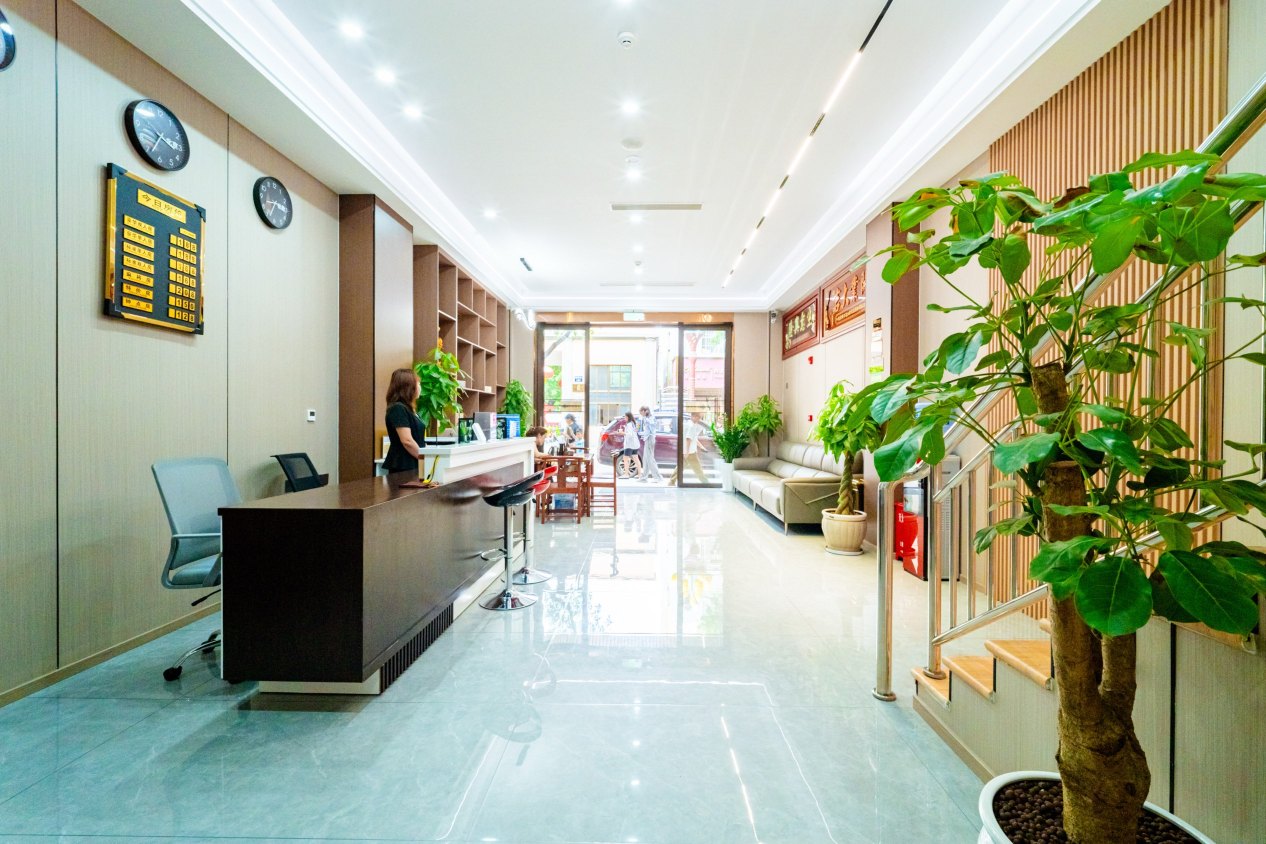 Huaping Fengying HotelOver view