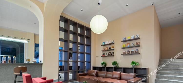 欢湃酒店(上饶德兴银城中路店)图片