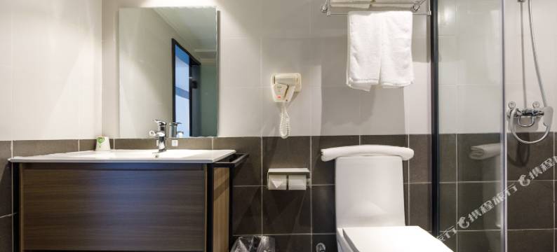 云季酒店(上海静安寺昌平路地铁站店)图片