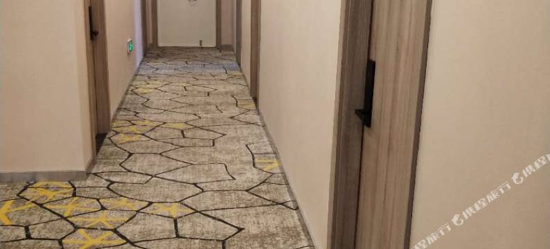 呼玛金色港湾假日酒店图片