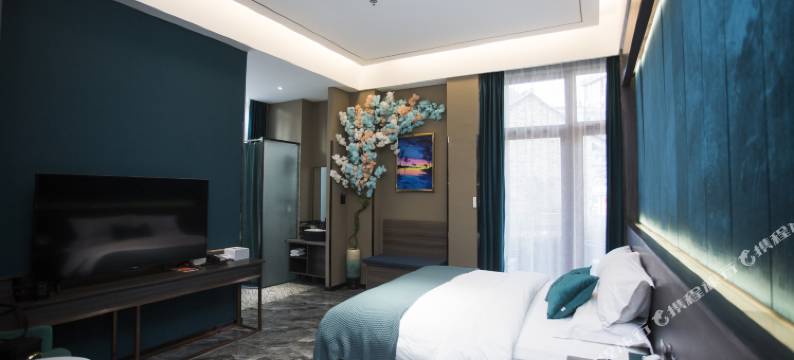 金延安·繁花丽池轻舍图片