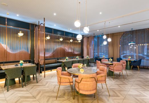 Orange Hotel (Qingdao May 4th Square) Hotel Overview