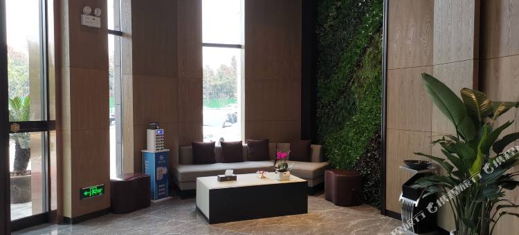 公安金石酒店(新宏泰客运站中医院店)图片