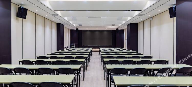 世奥酒店(巴彦淖尔临河维多利摩尔城店)图片