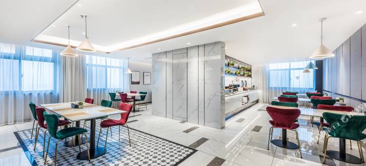 白玉兰酒店(建湖万彩国际购物中心店)图片