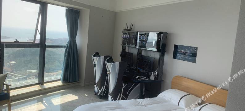 黄岛硬核电竞公寓图片