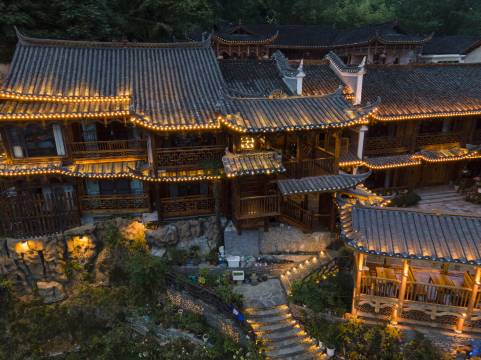 土司宣府(芙蓉镇大瀑布店)图片